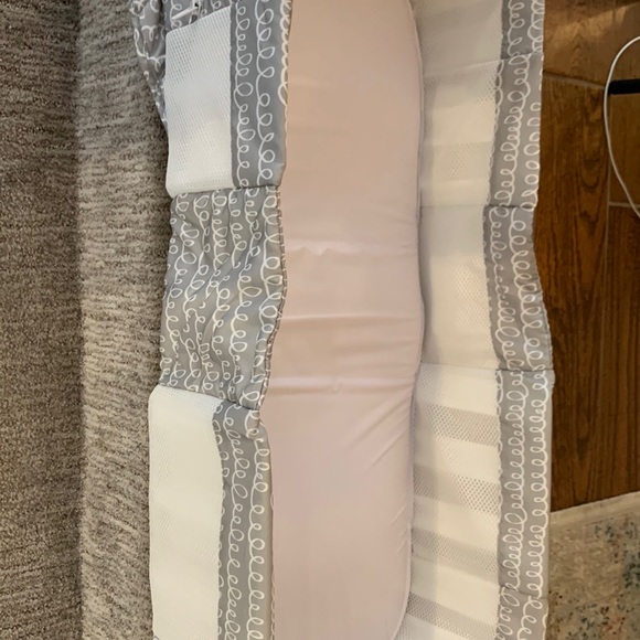 Portable infant Sleeper - Picture 5 of 8